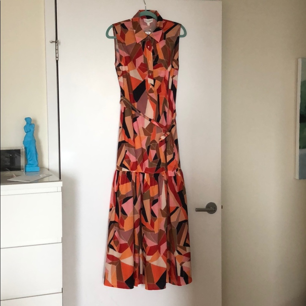 Bold maxi dress with trumpet bottom